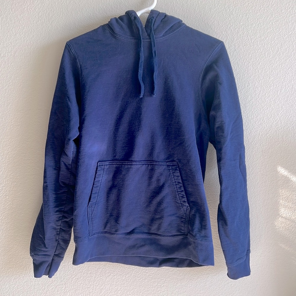 🌻3/$25 basic blue hoodie
